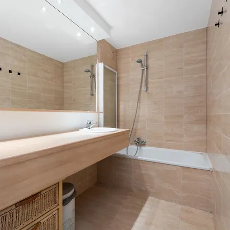 Zeedijk App Met Panoramisch Uitzicht Op Pier - 6p * Nieuwpoort